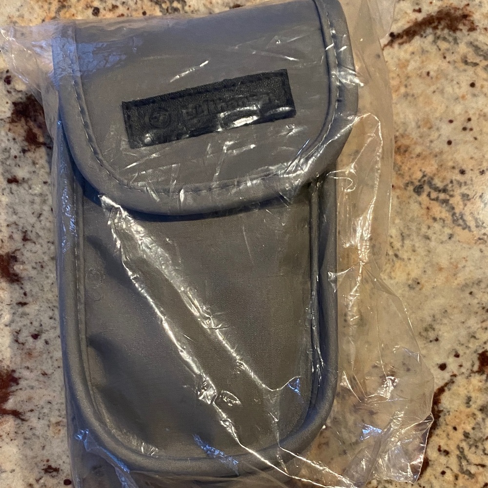 Lufthansa Business Class Travel Amenity Kit .